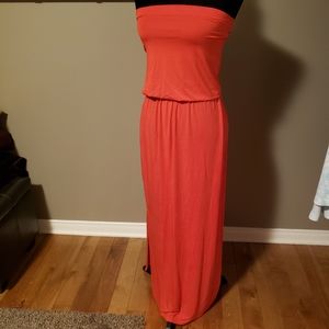NWOT - Strapless maxi dress Size XS
